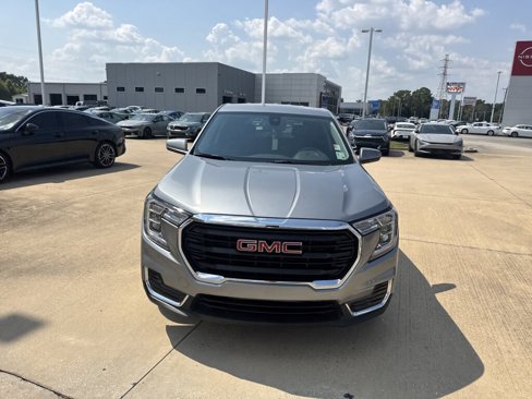 Used 2023 GMC Terrain SLE w/ LPO, Floor Liner Package image 6