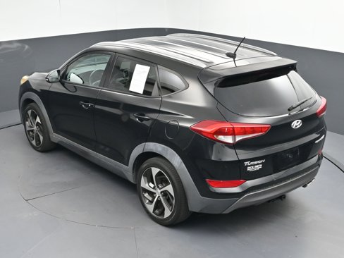 Used 2016 Hyundai Tucson Sport image 35
