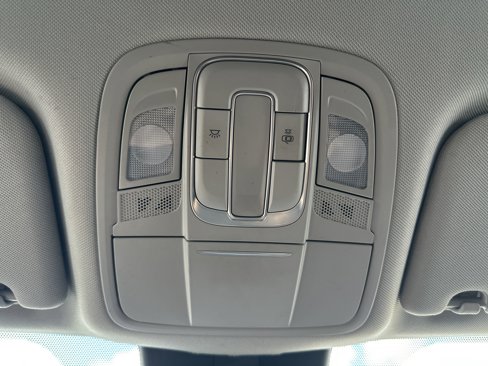 Used 2019 Hyundai Santa Fe SEL image 17