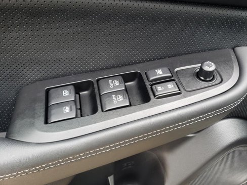 Used 2017 Subaru Outback 3.6R Limited image 31
