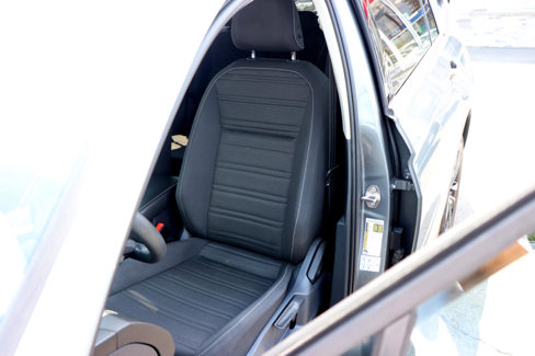 Used 2022 Volkswagen Tiguan S image 11