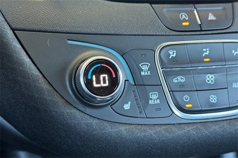 Used 2022 Chevrolet Malibu LT image 29