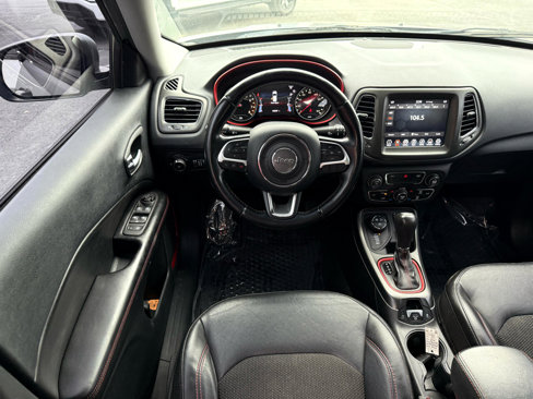 Used 2020 Jeep Compass Trailhawk image 15