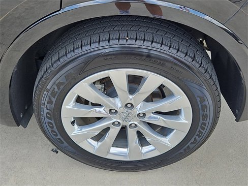 Used 2017 Buick Envision Essence image 8