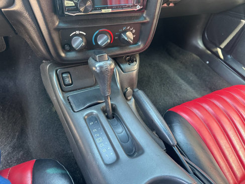 Used 2000 Chevrolet Camaro LT image 20