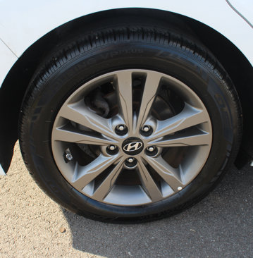 Used 2018 Hyundai Elantra SEL image 18