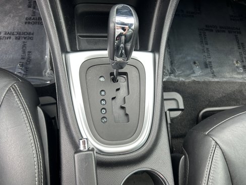 Used 2012 Chrysler 200 Limited image 12