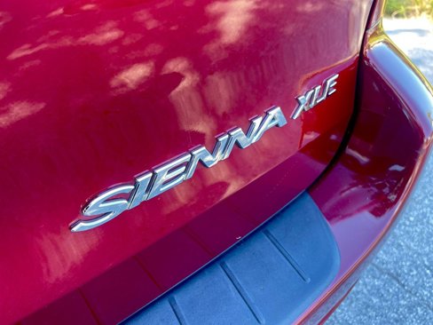 Used 2008 Toyota Sienna XLE Limited image 23