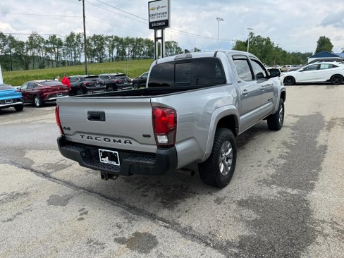 Used 2019 Toyota Tacoma SR image 5