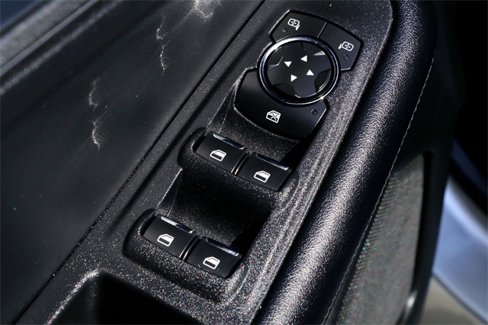 Used 2022 Ford Edge SE w/ Black Appearance Package image 24