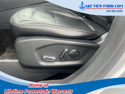 Used 2017 Ford Explorer Limited image 19