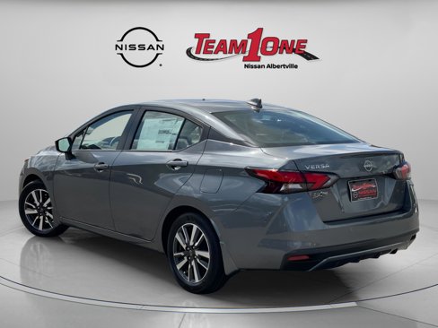 New 2025 Nissan Versa SV w/ Trunk Package image 4