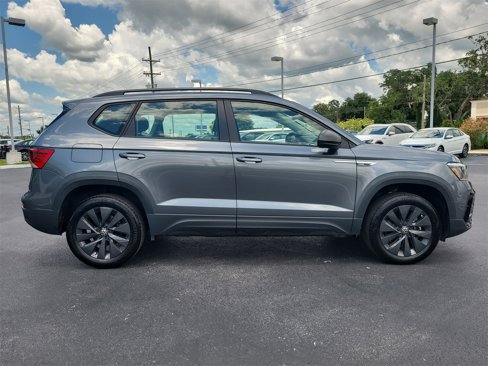 Used 2024 Volkswagen Taos S image 5