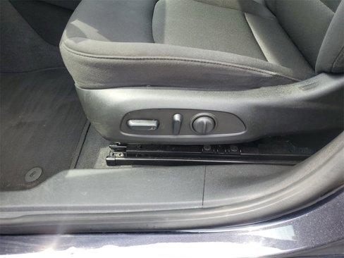Used 2023 Chevrolet Malibu LT image 17