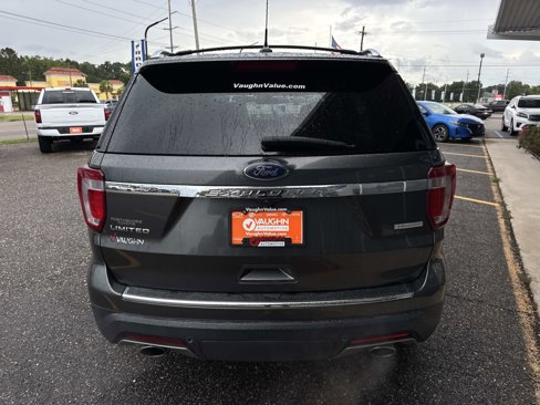 Used 2019 Ford Explorer Limited w/ Ford Safe & Smart Package image 5