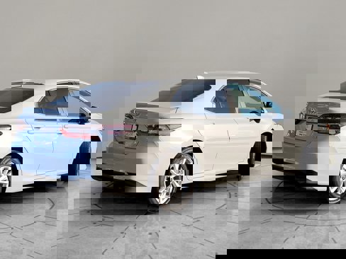 Used 2024 Toyota Camry LE image 4