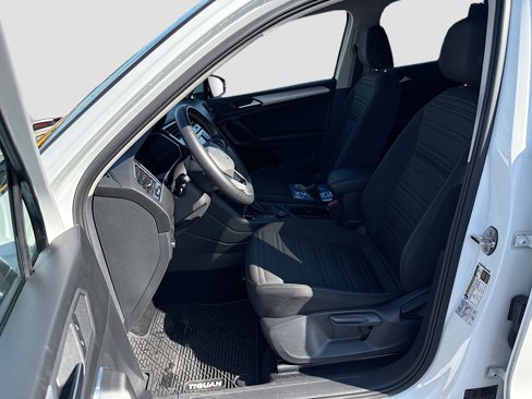 Used 2022 Volkswagen Tiguan S image 20
