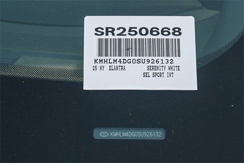 Certified 2025 Hyundai Elantra Sport image 29