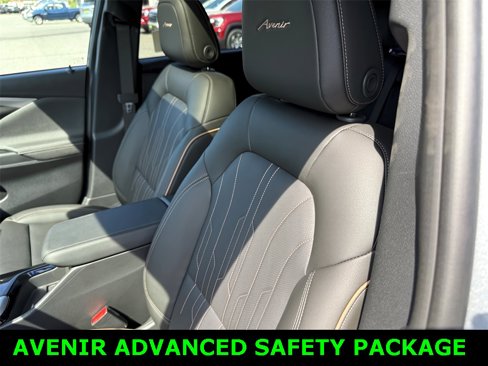New 2025 Buick Envista Avenir image 15