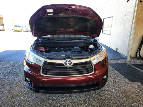 Used 2015 Toyota Highlander LE image 11