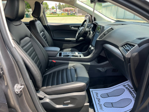 Used 2022 Ford Edge SEL w/ Convenience Package image 14