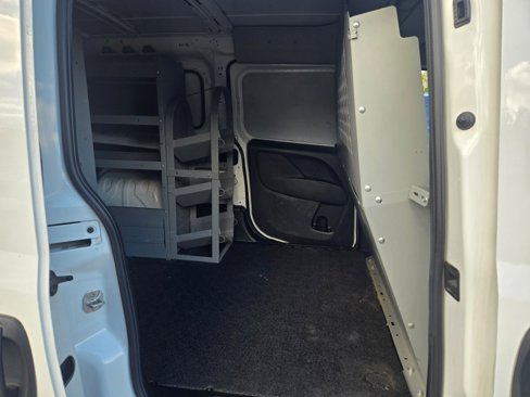 Used 2018 RAM ProMaster City Tradesman image 7
