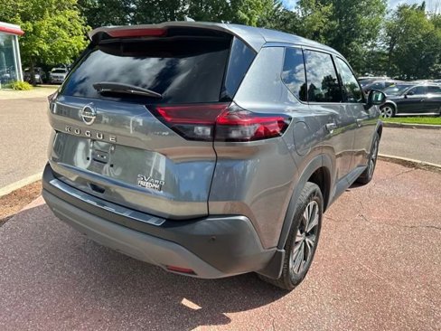 Used 2021 Nissan Rogue SV image 5
