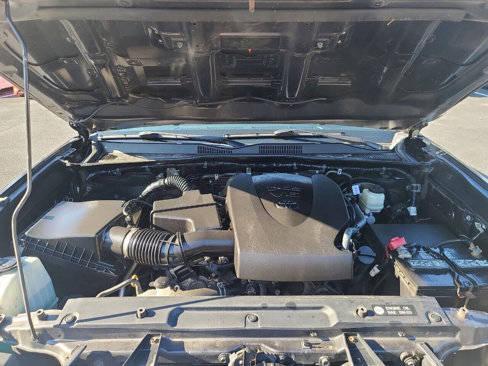 Used 2018 Toyota Tacoma TRD Sport image 35