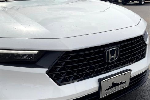 Used 2023 Honda Accord Sport image 29