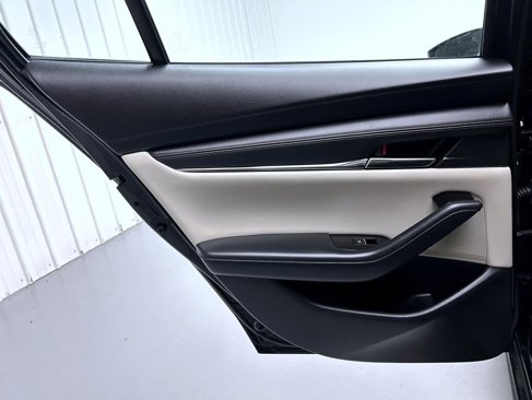 Used 2019 MAZDA MAZDA3 Sedan image 20