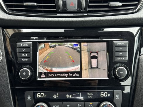 Used 2022 Nissan Rogue Sport SV w/ Technology Package image 22