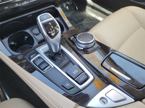 Used 2016 BMW 528i Sedan image 14