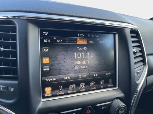 Used 2017 Jeep Grand Cherokee Altitude image 21