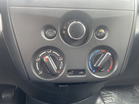 Used 2019 Nissan Versa S image 19