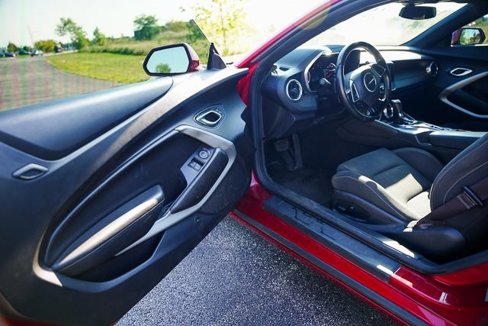 Used 2016 Chevrolet Camaro LT image 6