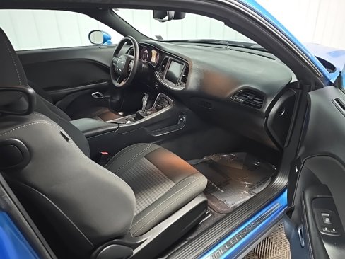 Used 2016 Dodge Challenger R/T w/ Sound Group image 15