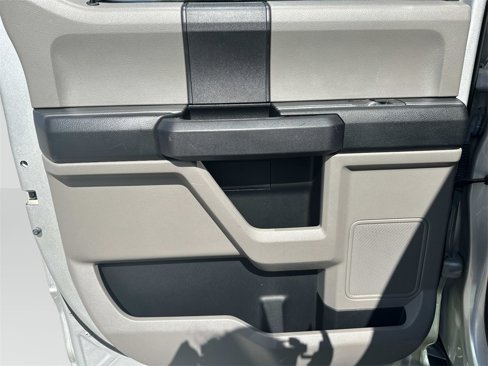 Used 2017 Ford F150 XL w/ Equipment Group 101A Mid image 12