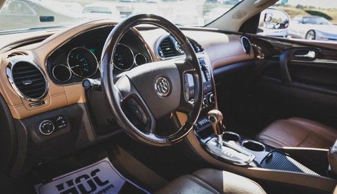 Used 2014 Buick Enclave Leather image 2