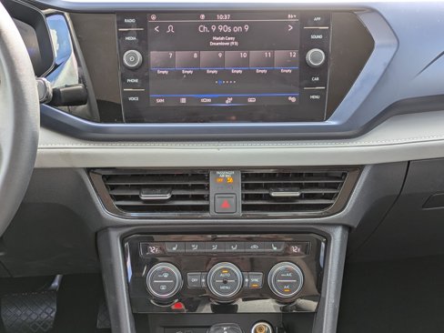 Used 2024 Volkswagen Taos SE image 19