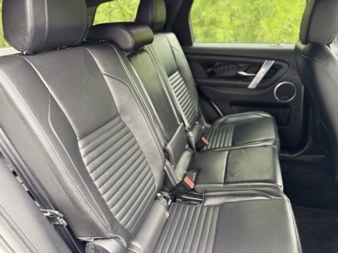 Used 2021 Land Rover Discovery Sport S image 21