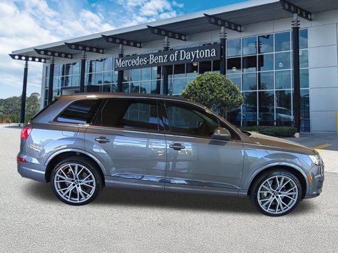Used 2019 Audi Q7 3.0T Prestige w/ Prestige Package image 3