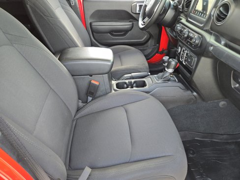 Used 2022 Jeep Gladiator Willys image 15