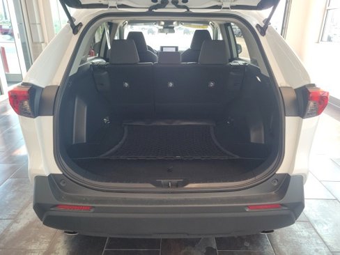 Used 2024 Toyota RAV4 XLE image 7