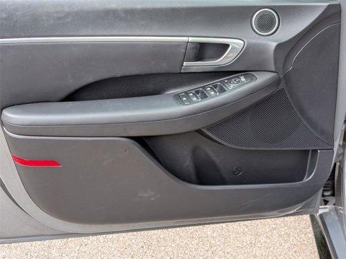 Used 2022 Hyundai Sonata SEL w/ Convenience Package image 12