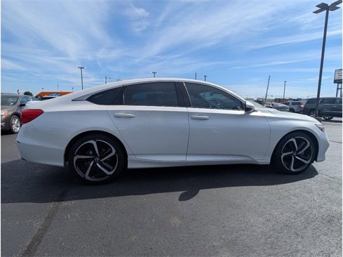 Used 2019 Honda Accord Sport image 8