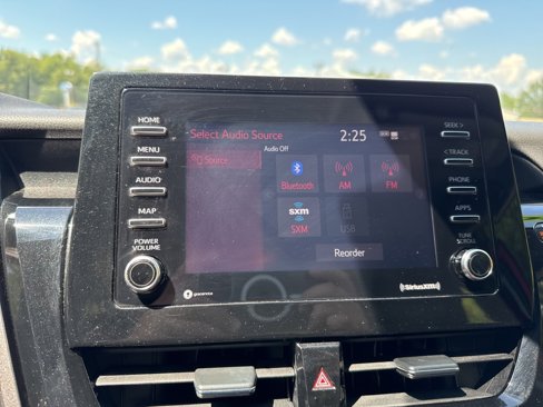 Used 2021 Toyota Camry SE image 25