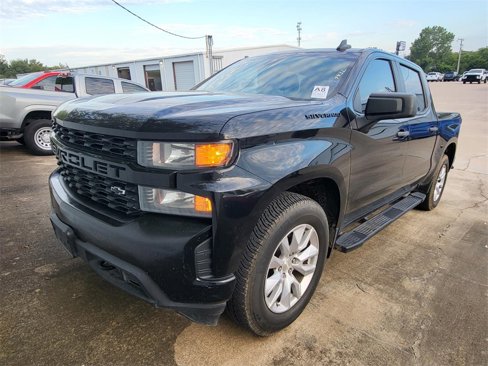 Used 2021 Chevrolet Silverado 1500 Custom w/ LPO, Dark Essentials Package image 4