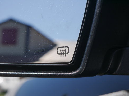 Used 2019 Jeep Cherokee Limited w/ Luxury Group image 41