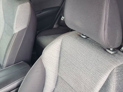 Used 2021 Nissan Rogue SV image 16