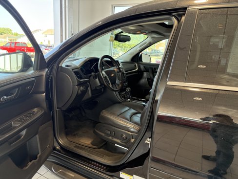Used 2017 Chevrolet Traverse LT image 9